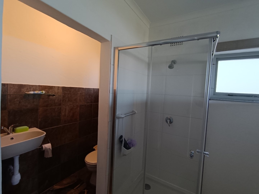 To Let 3 Bedroom Property for Rent in Glentana Western Cape